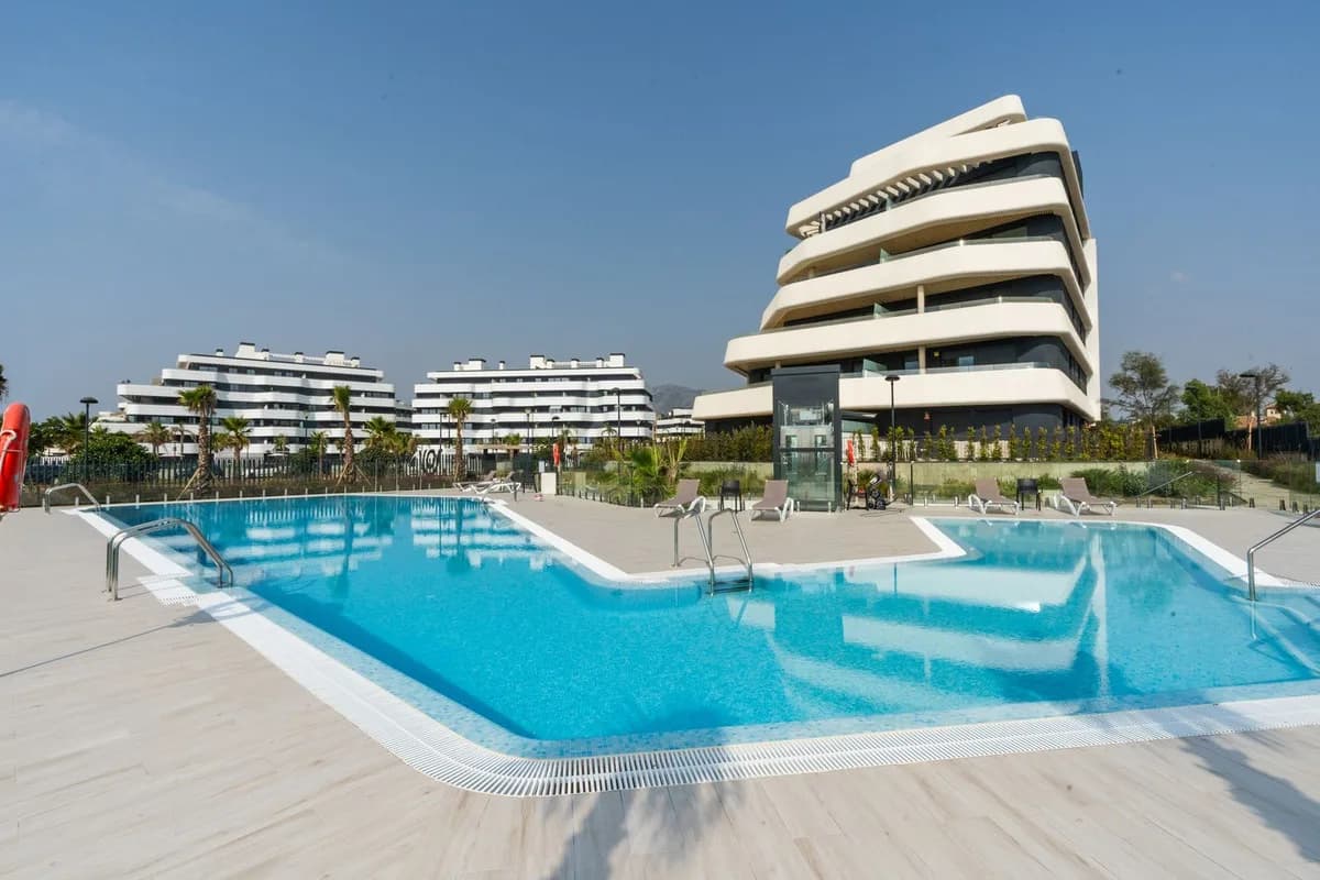 2 Bedroom Middle Floor Apartment for Sale in Torremolinos, Málaga