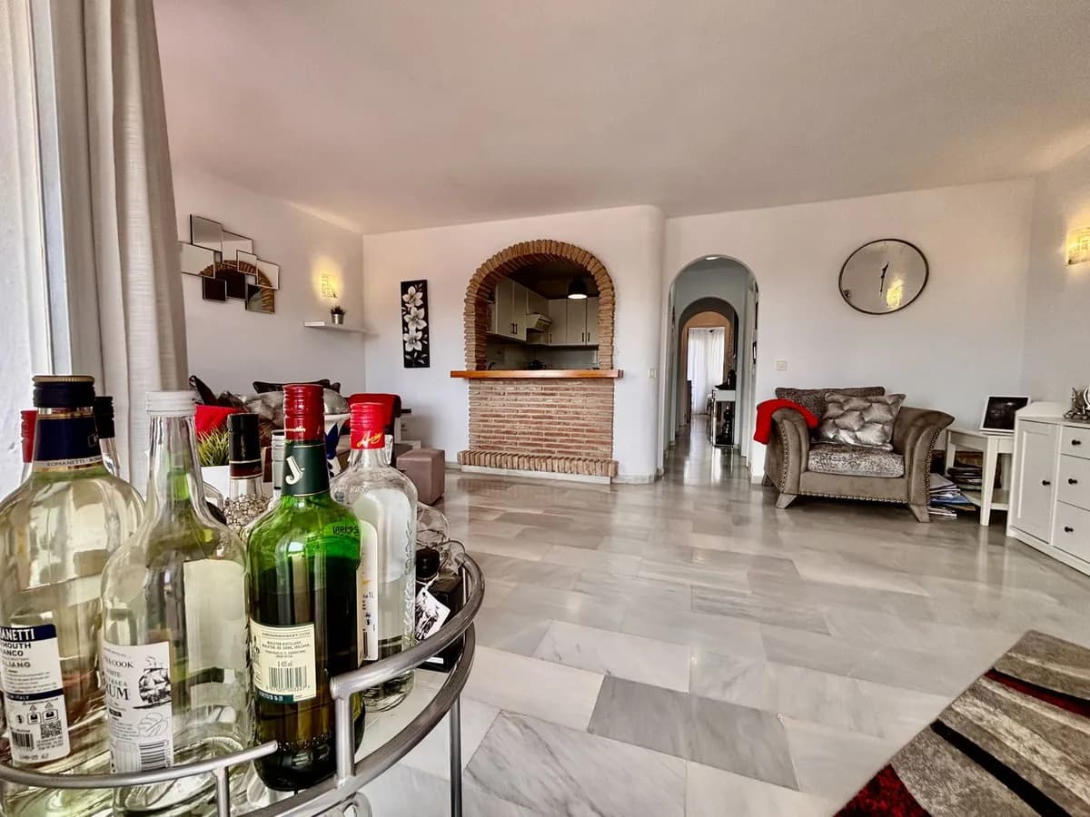 2 Bedroom Penthouse for Sale in Mijas Golf, Málaga - Image 7