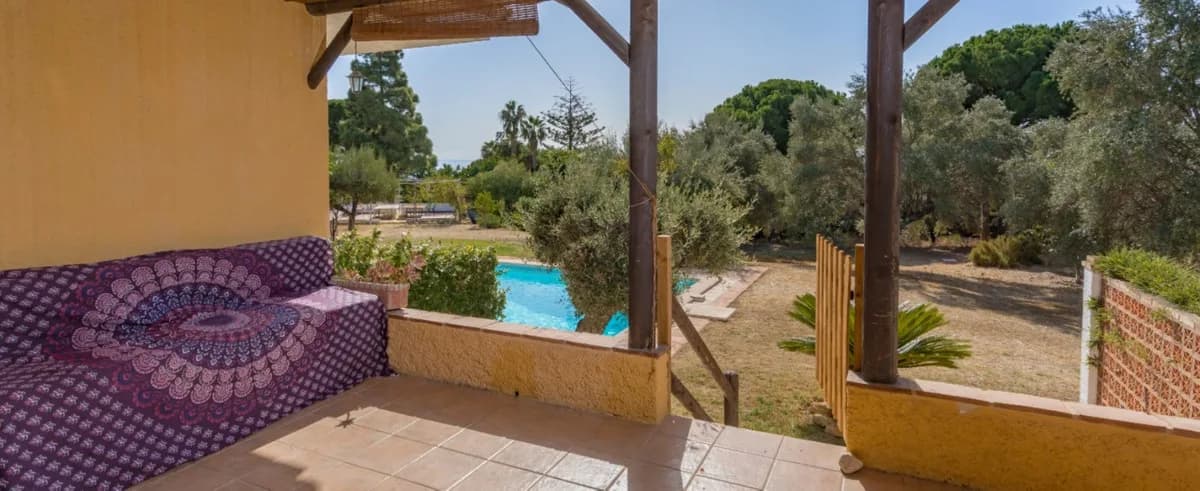 17 Bedroom Detached Villa for Sale in Torremolinos, Málaga - Image 2