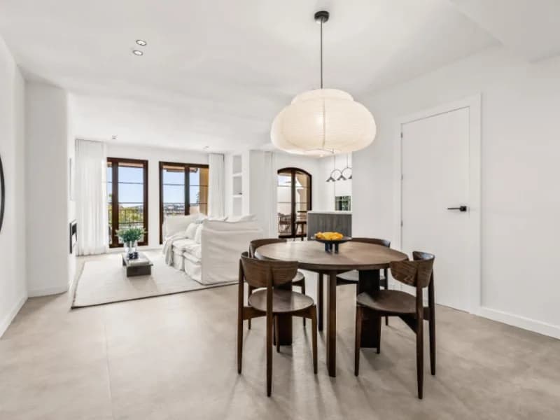 2 Bedroom Ground Floor Apartment for Sale in Benahavís, Málaga - Image 6