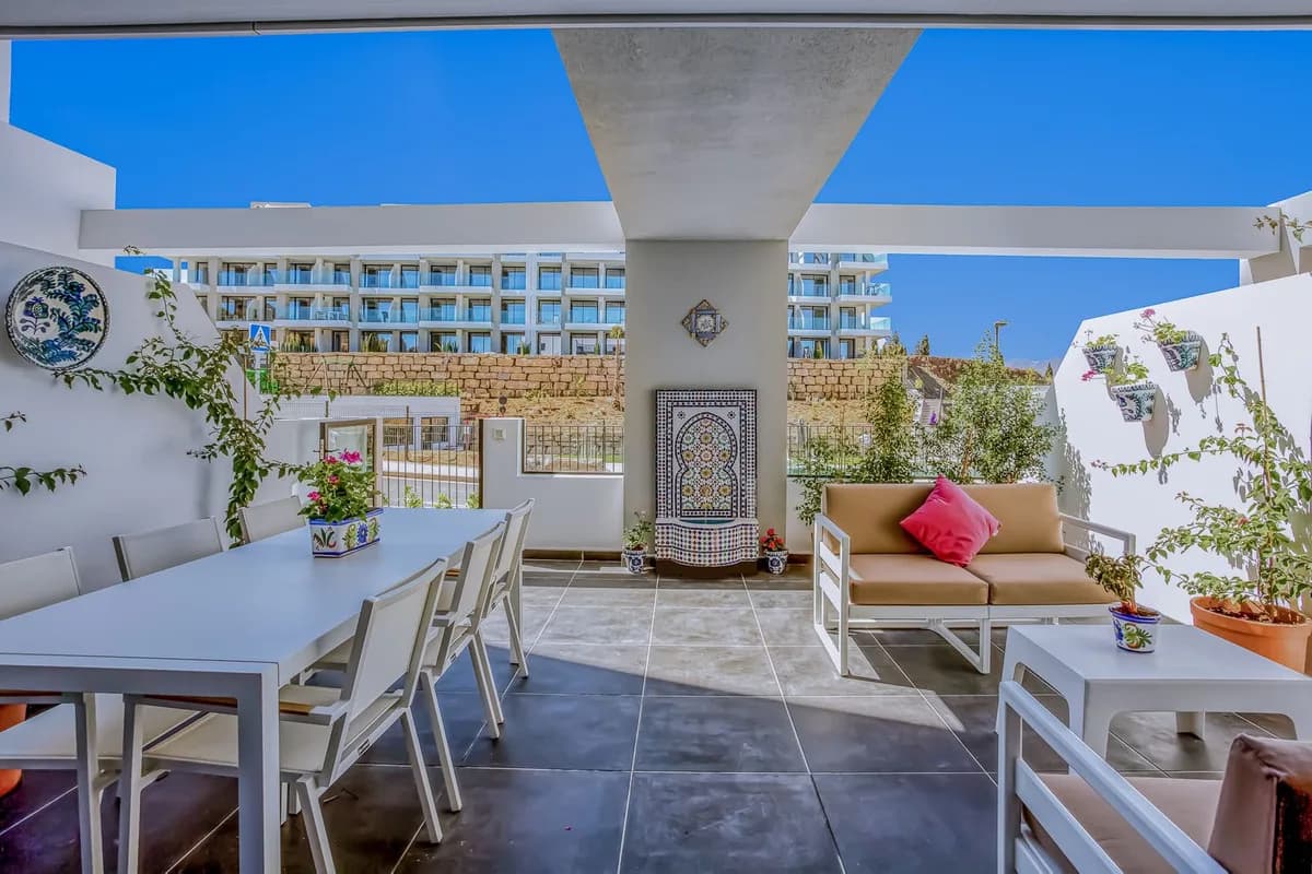 3 Bedroom Ground Floor Apartment for Sale in La Cala de Mijas, Málaga