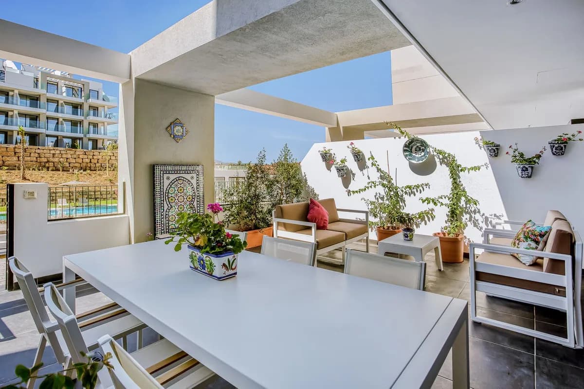 3 Bedroom Ground Floor Apartment for Sale in La Cala de Mijas, Málaga - Image 2