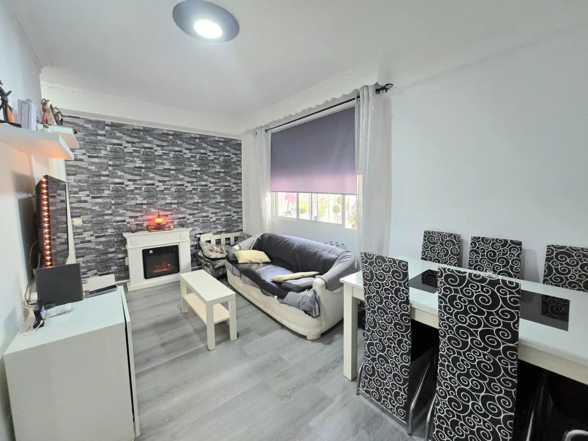 2 Bedroom Ground Floor Apartment for Sale in Torremolinos, Málaga - Image 5