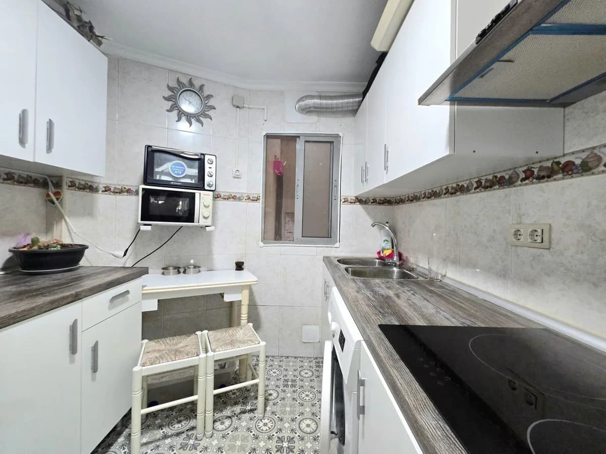 2 Bedroom Ground Floor Apartment for Sale in Torremolinos, Málaga - Image 7