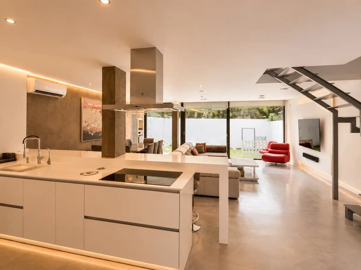 3 Bedroom Semi-Detached House for Sale in Nueva Andalucía, Málaga - Image 8