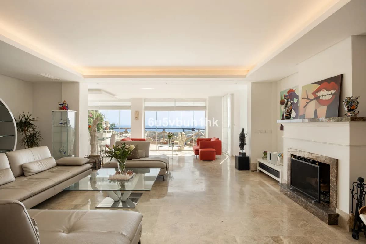 3 Bedroom Detached Villa for Sale in Santa Clara, Málaga