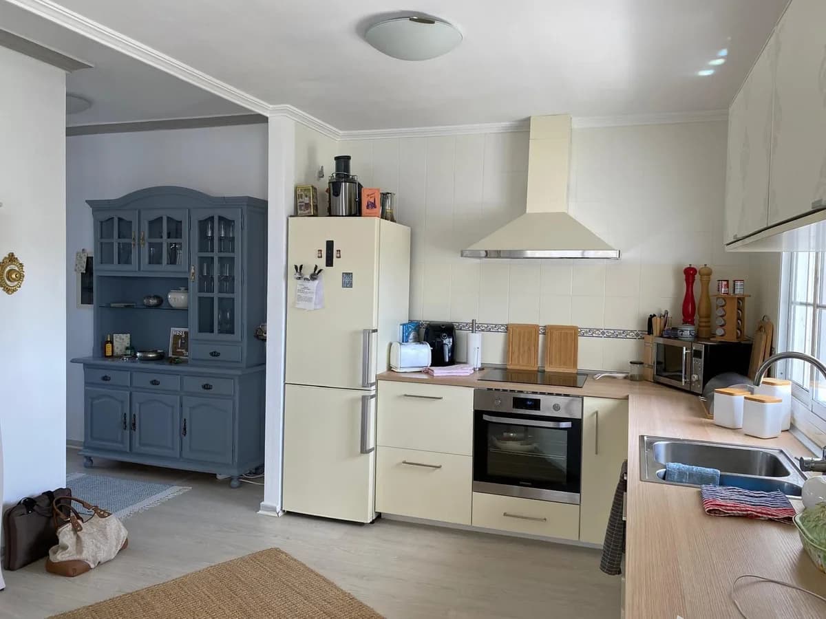 2 Bedroom Penthouse for Sale in Estepona, Málaga - Image 5