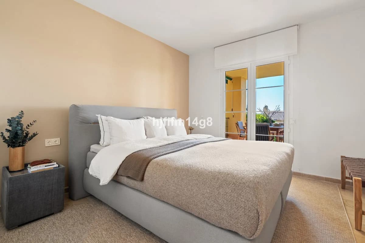 2 Bedroom Ground Floor Apartment for Sale in Nueva Andalucía, Málaga - Image 8