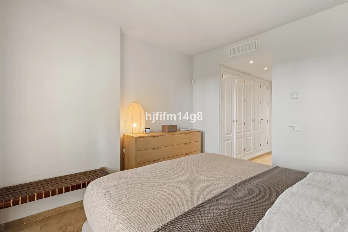 2 Bedroom Ground Floor Apartment for Sale in Nueva Andalucía, Málaga - Image 9