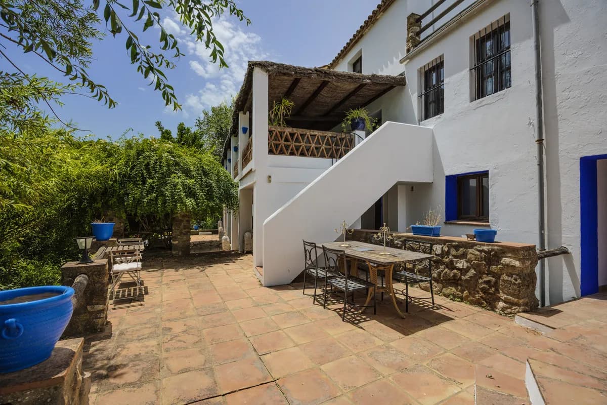 9 Bedroom Detached Villa for Sale in Gaucín, Málaga