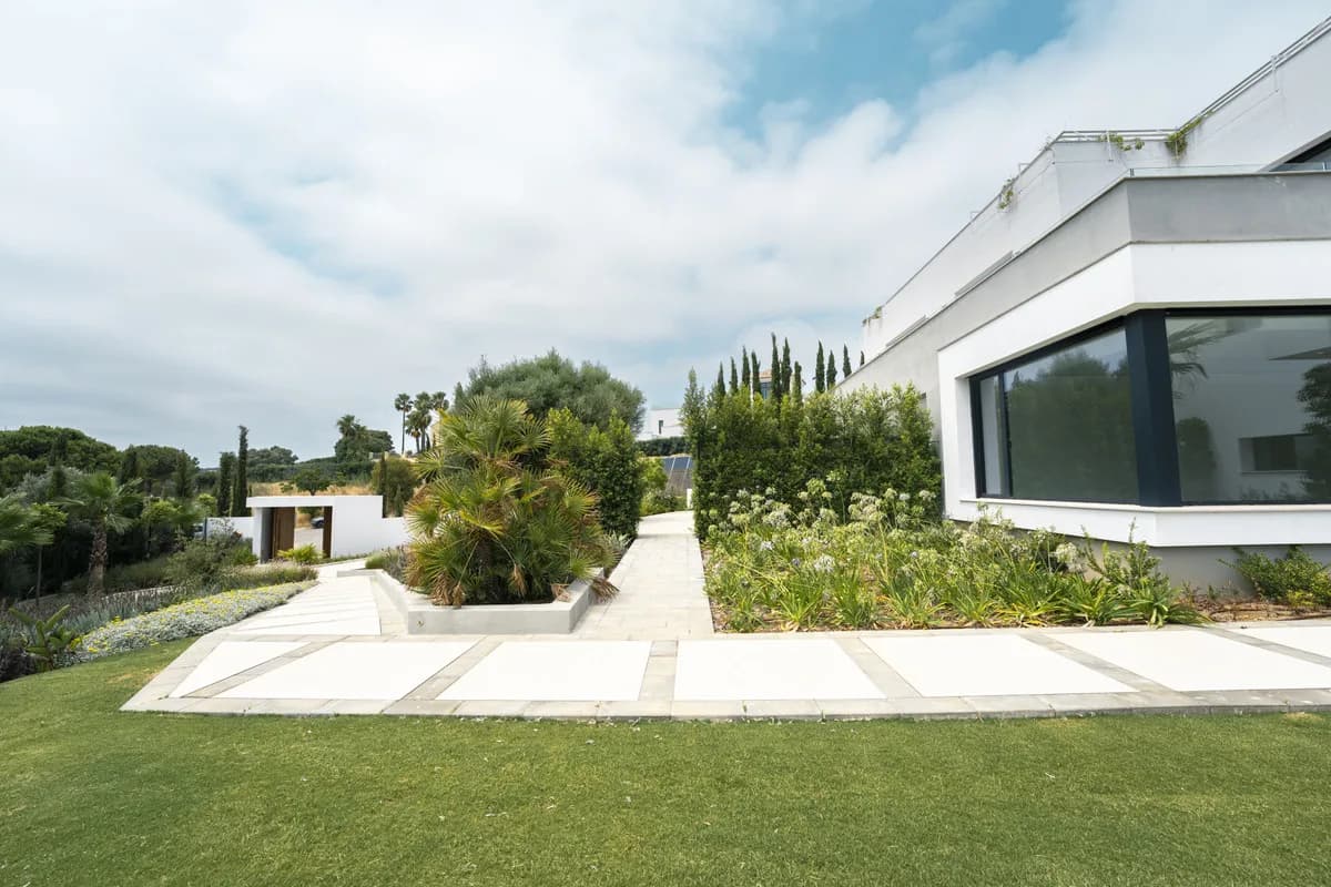 8 Bedroom Detached Villa for Sale in Sotogrande Alto, Cádiz - Image 4