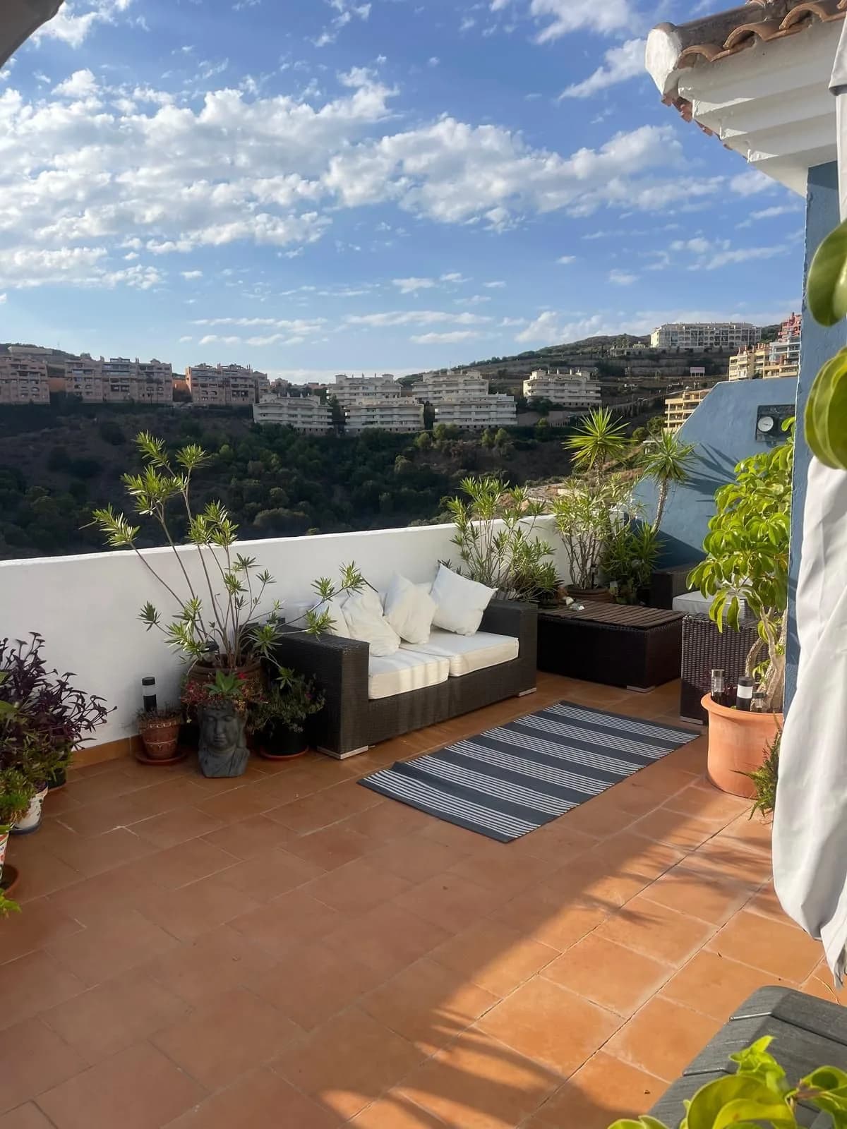 1 Bedroom Penthouse for Sale in Calahonda, Málaga - Image 4