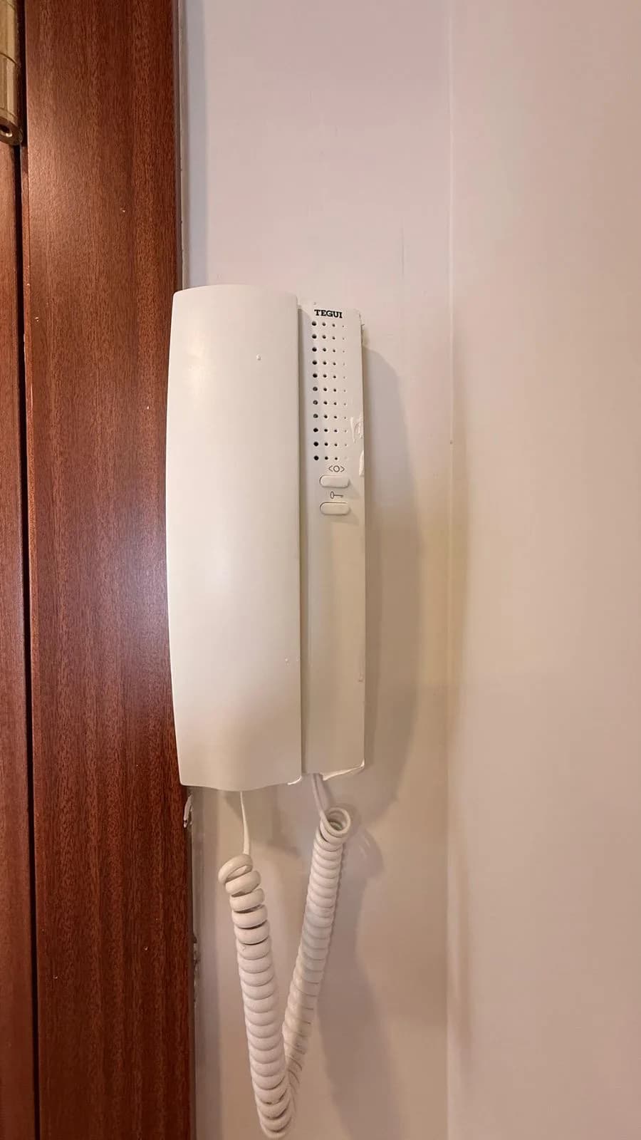 3 Bedroom Middle Floor Apartment for Sale in Fuengirola, Málaga - Image 5