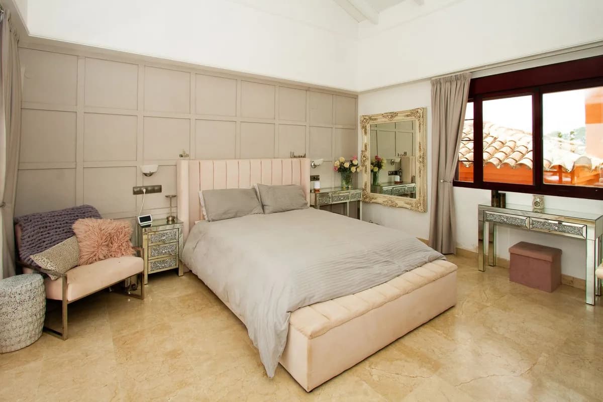 3 Bedroom Penthouse Duplex for Sale in La Mairena, Málaga - Image 8