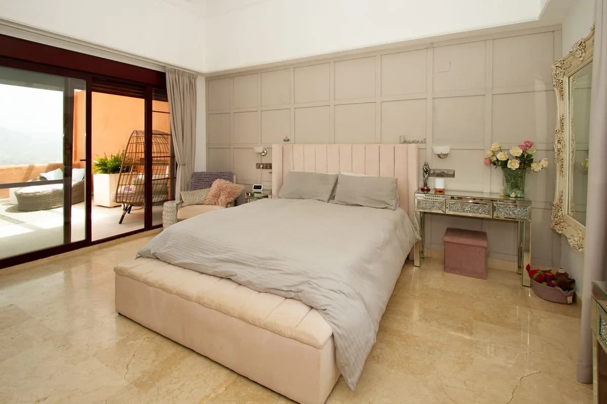 3 Bedroom Penthouse Duplex for Sale in La Mairena, Málaga - Image 9