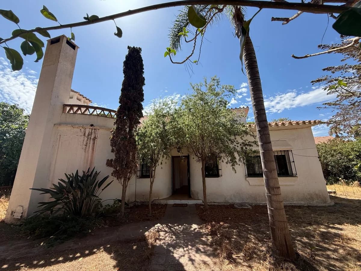 2 Bedroom Detached Villa for Sale in Marbesa, Málaga - Image 2