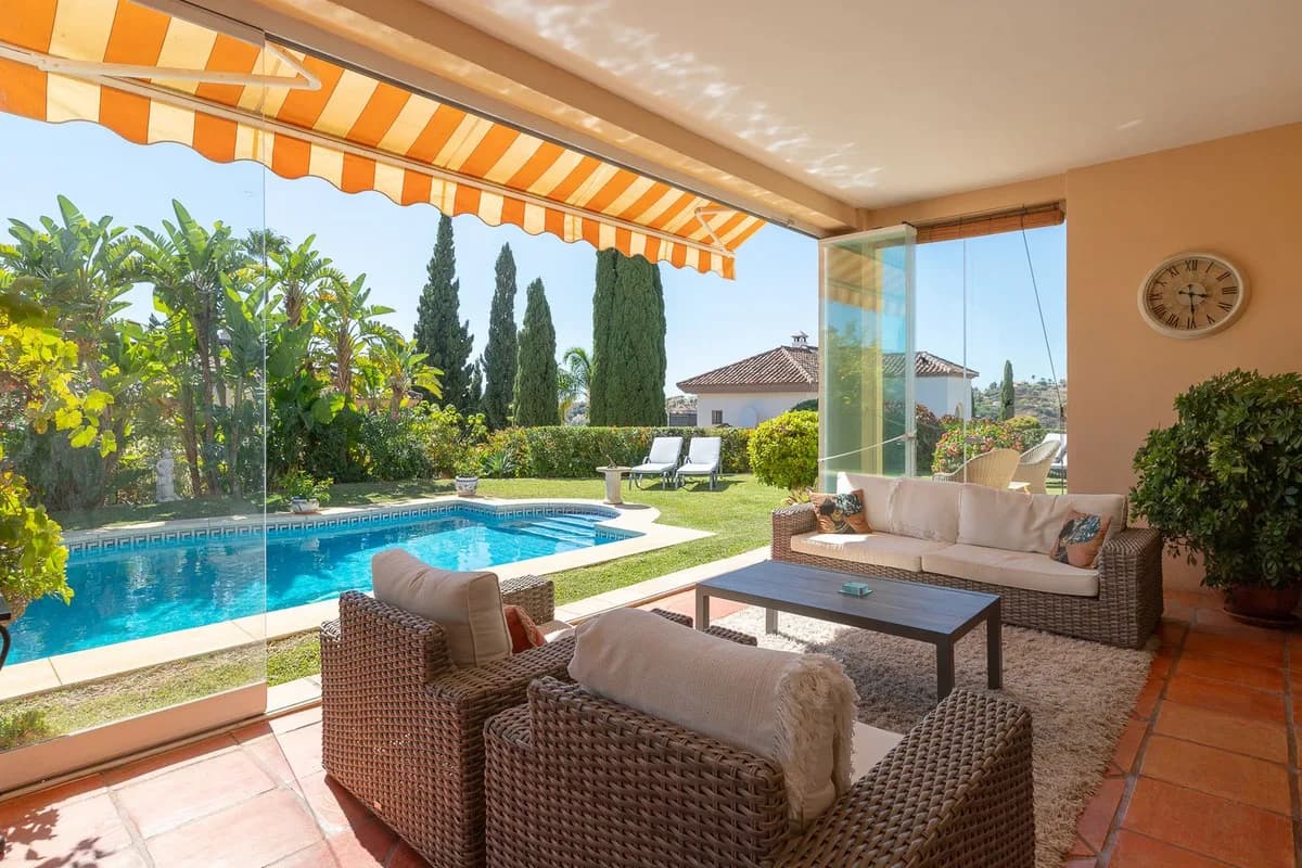 5 Bedroom Detached Villa for Sale in Elviria, Málaga - Image 6