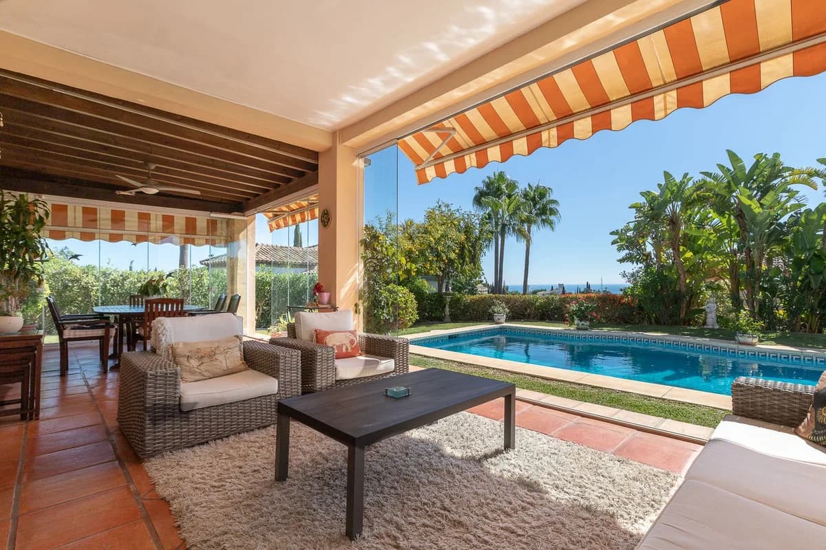 5 Bedroom Detached Villa for Sale in Elviria, Málaga - Image 7