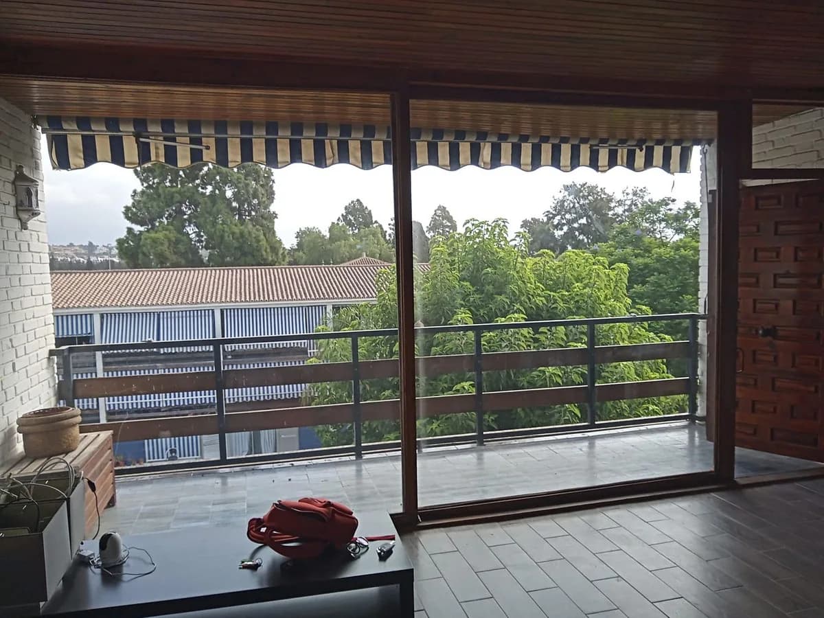 1 Bedroom Middle Floor Apartment for Sale in San Pedro de Alcántara, Málaga