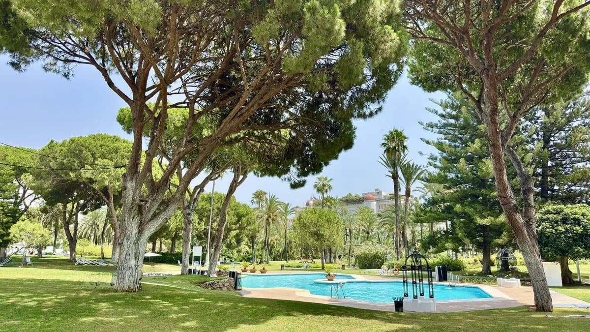 2 Bedroom Penthouse for Sale in Puerto Banús, Málaga
