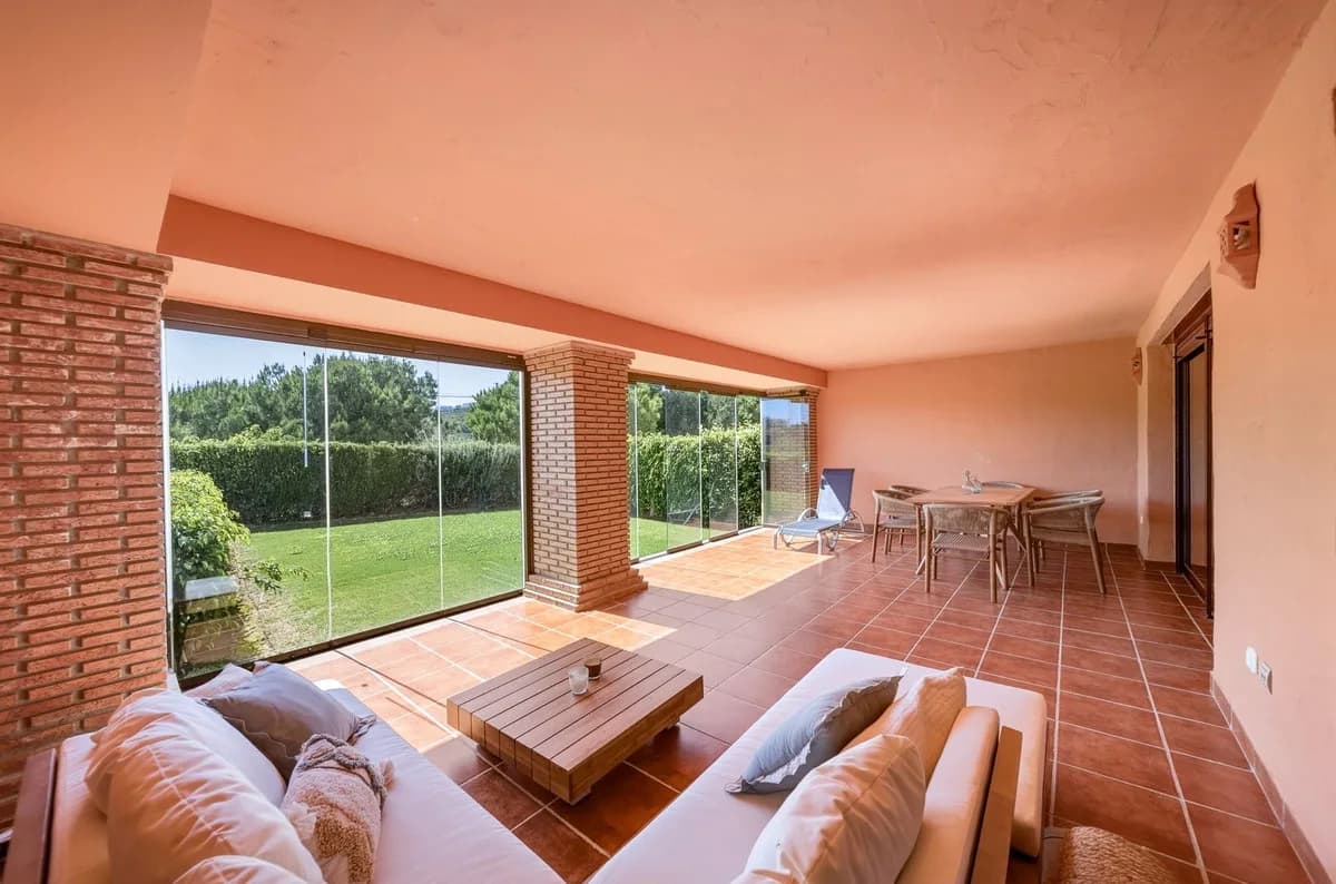 2 Bedroom Ground Floor Apartment for Sale in Casares Playa, Málaga - Image 2