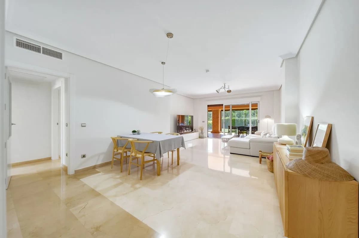 2 Bedroom Ground Floor Apartment for Sale in Casares Playa, Málaga - Image 4