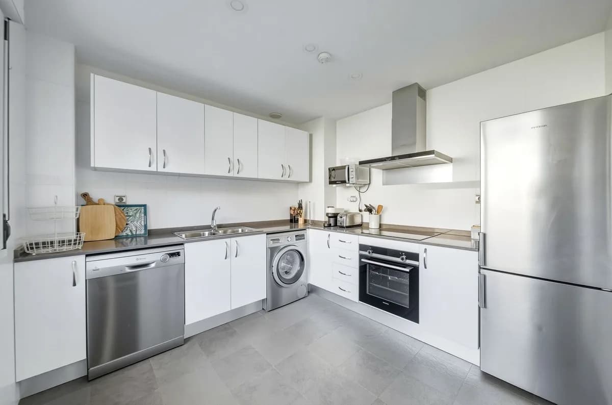 2 Bedroom Ground Floor Apartment for Sale in Casares Playa, Málaga - Image 6