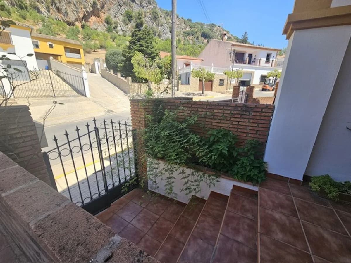 3 Bedroom Townhouse for Sale in Ronda, Málaga - Image 4