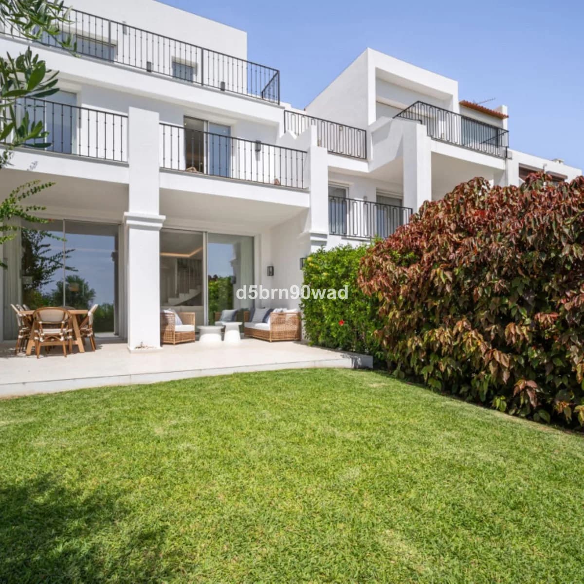 4 Bedroom Townhouse for Sale in La Quinta, Málaga