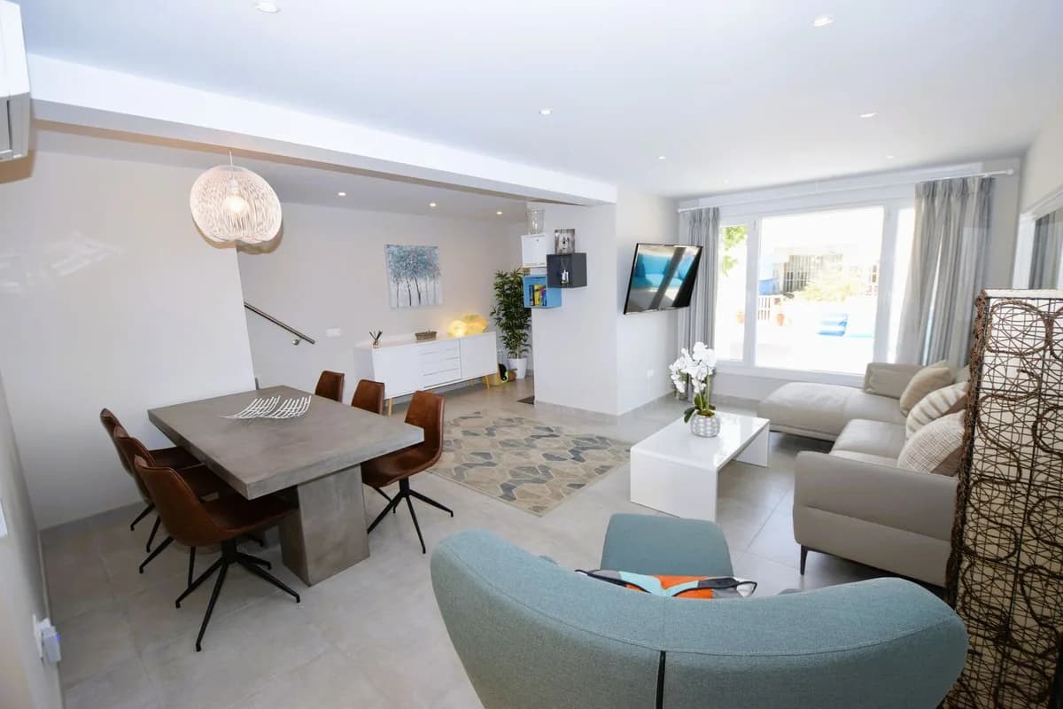 4 Bedroom Townhouse for Sale in La Cala de Mijas, Málaga - Image 4