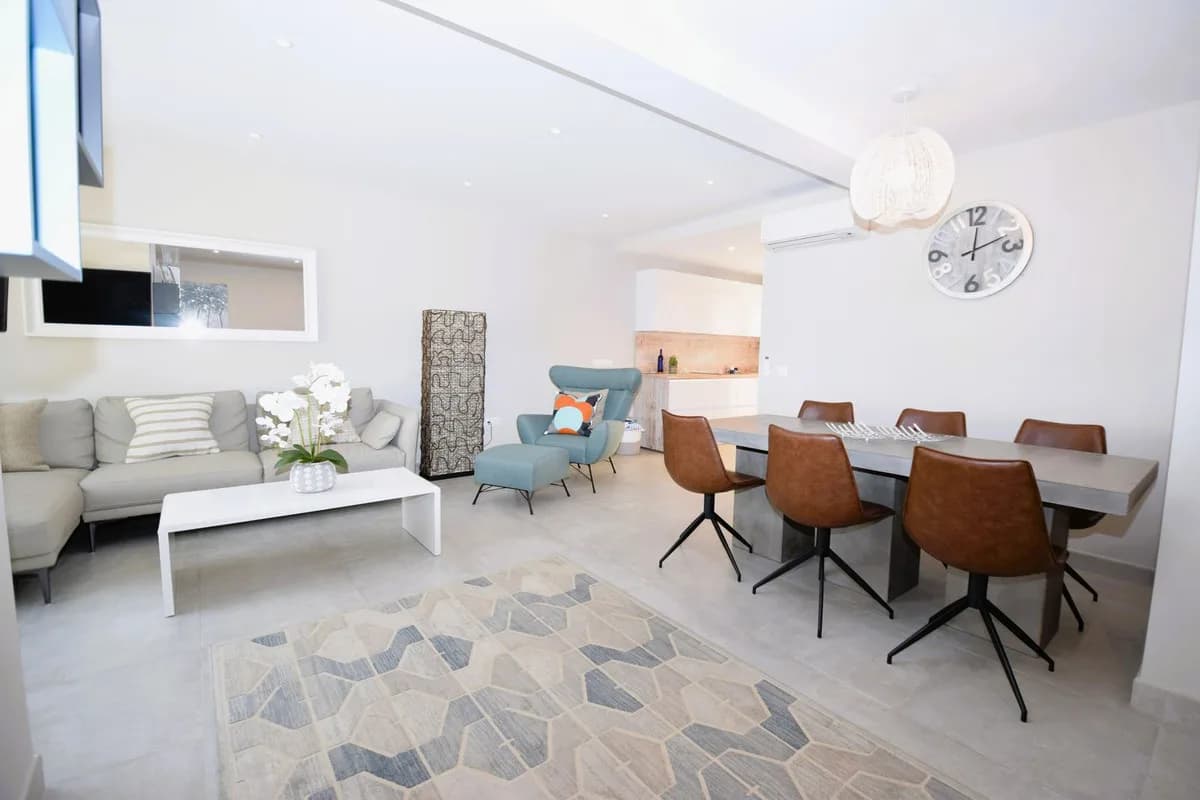 4 Bedroom Townhouse for Sale in La Cala de Mijas, Málaga - Image 8