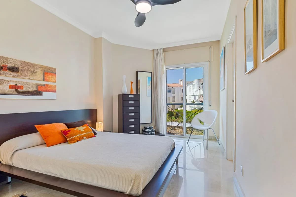 3 Bedroom Penthouse for Sale in Bel Air, Málaga - Image 7