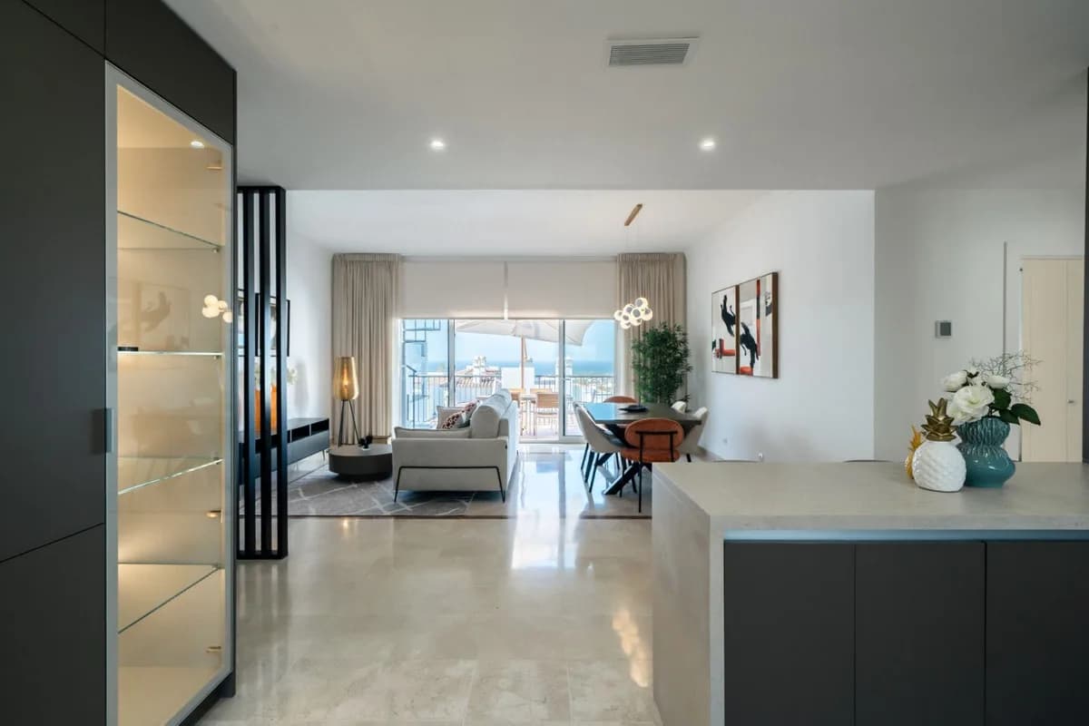 2 Bedroom Penthouse Duplex for Sale in Benahavís, Málaga
