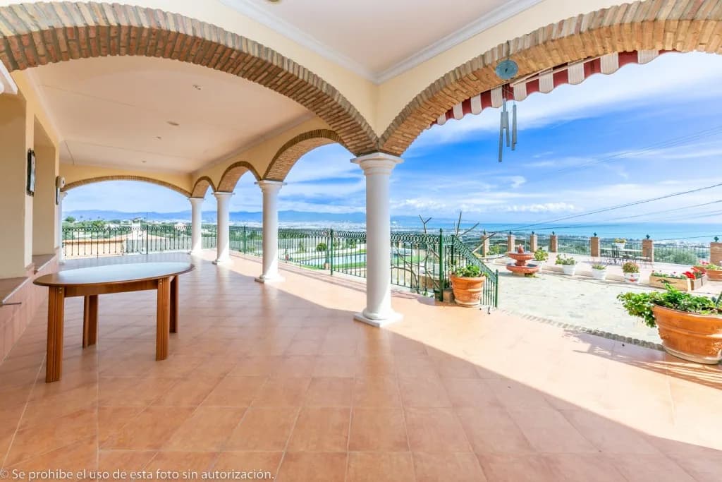 6 Bedroom Detached Villa for Sale in Churriana, Málaga - Image 6