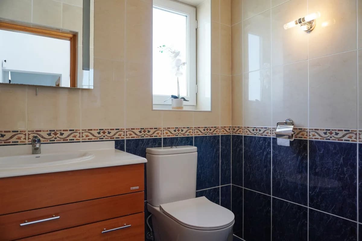 4 Bedroom Detached Villa for Sale in Cerros del Aguila, Málaga - Image 7