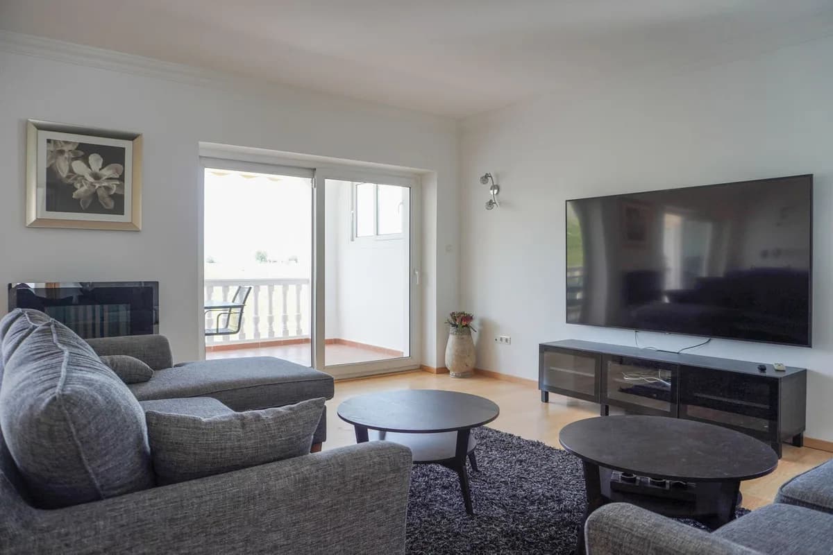 4 Bedroom Detached Villa for Sale in Cerros del Aguila, Málaga - Image 8