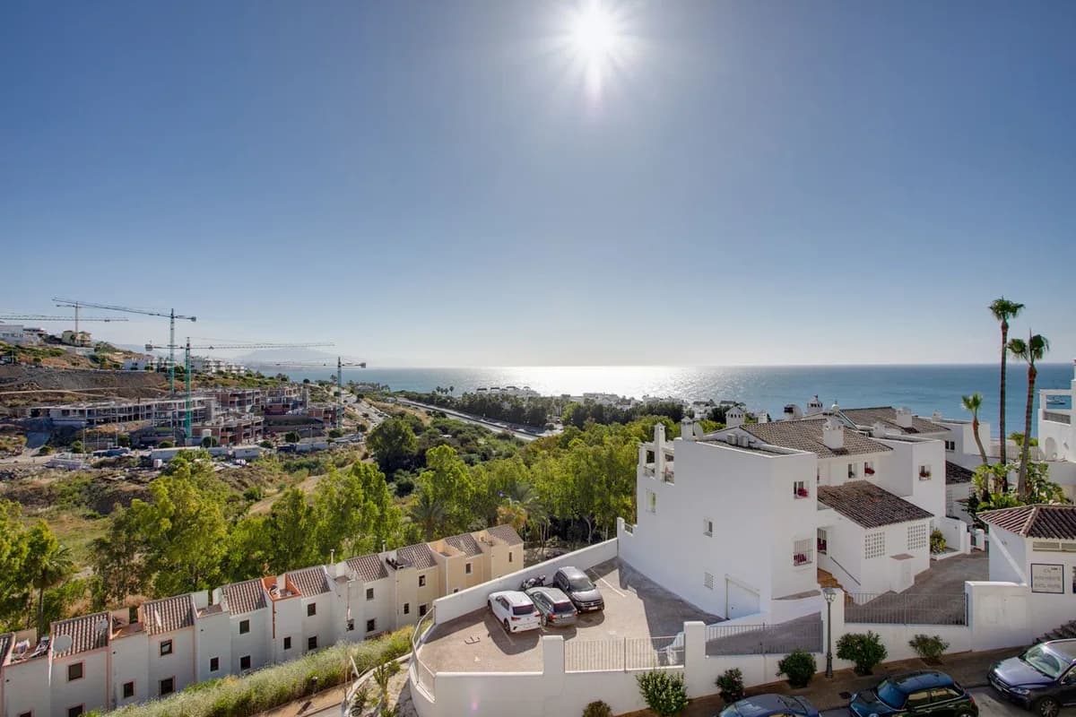 1 Bedroom Penthouse for Sale in Casares Playa, Málaga