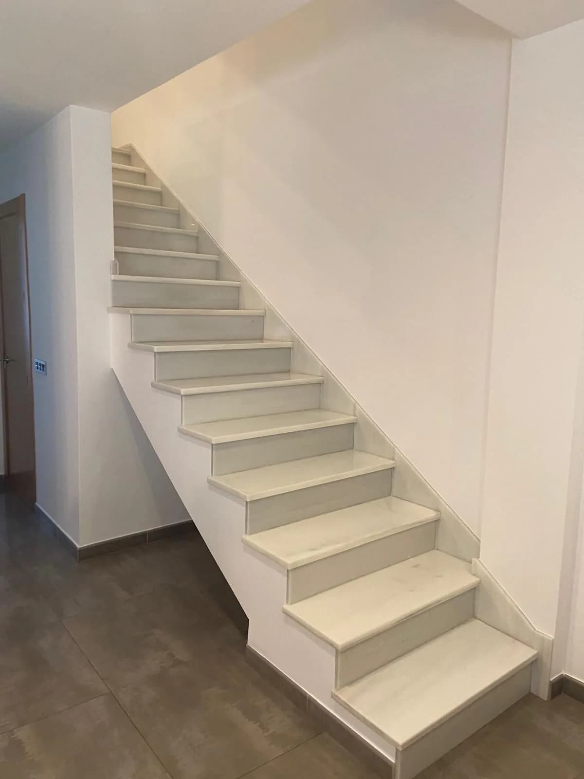 3 Bedroom Townhouse for Sale in Cancelada, Málaga - Image 4