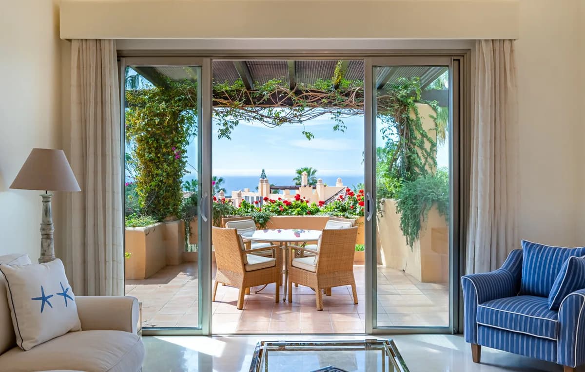 2 Bedroom Penthouse for Sale in The Golden Mile, Málaga