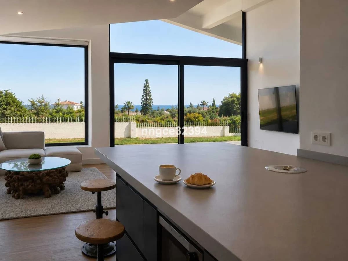 5 Bedroom Detached Villa for Sale in New Golden Mile, Málaga - Image 6