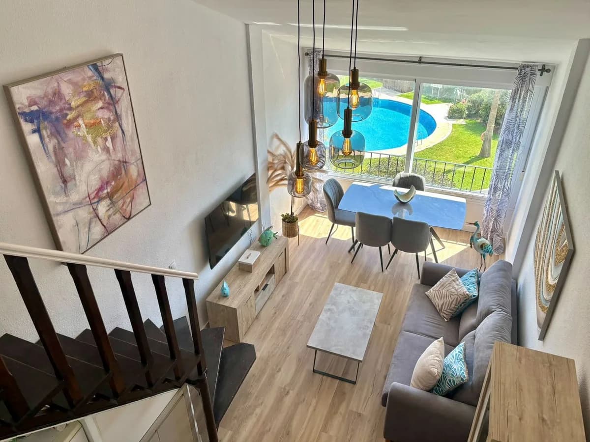 1 Bedroom Middle Floor Apartment for Sale in Calahonda, Málaga
