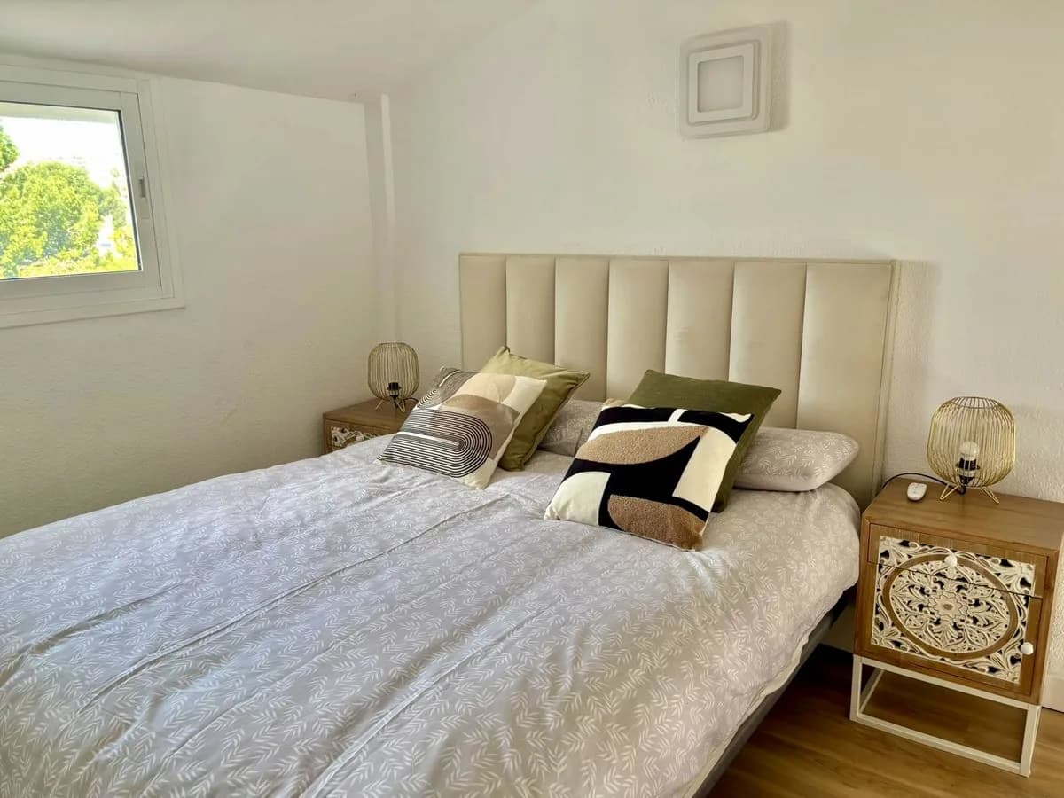 1 Bedroom Middle Floor Apartment for Sale in Calahonda, Málaga - Image 4