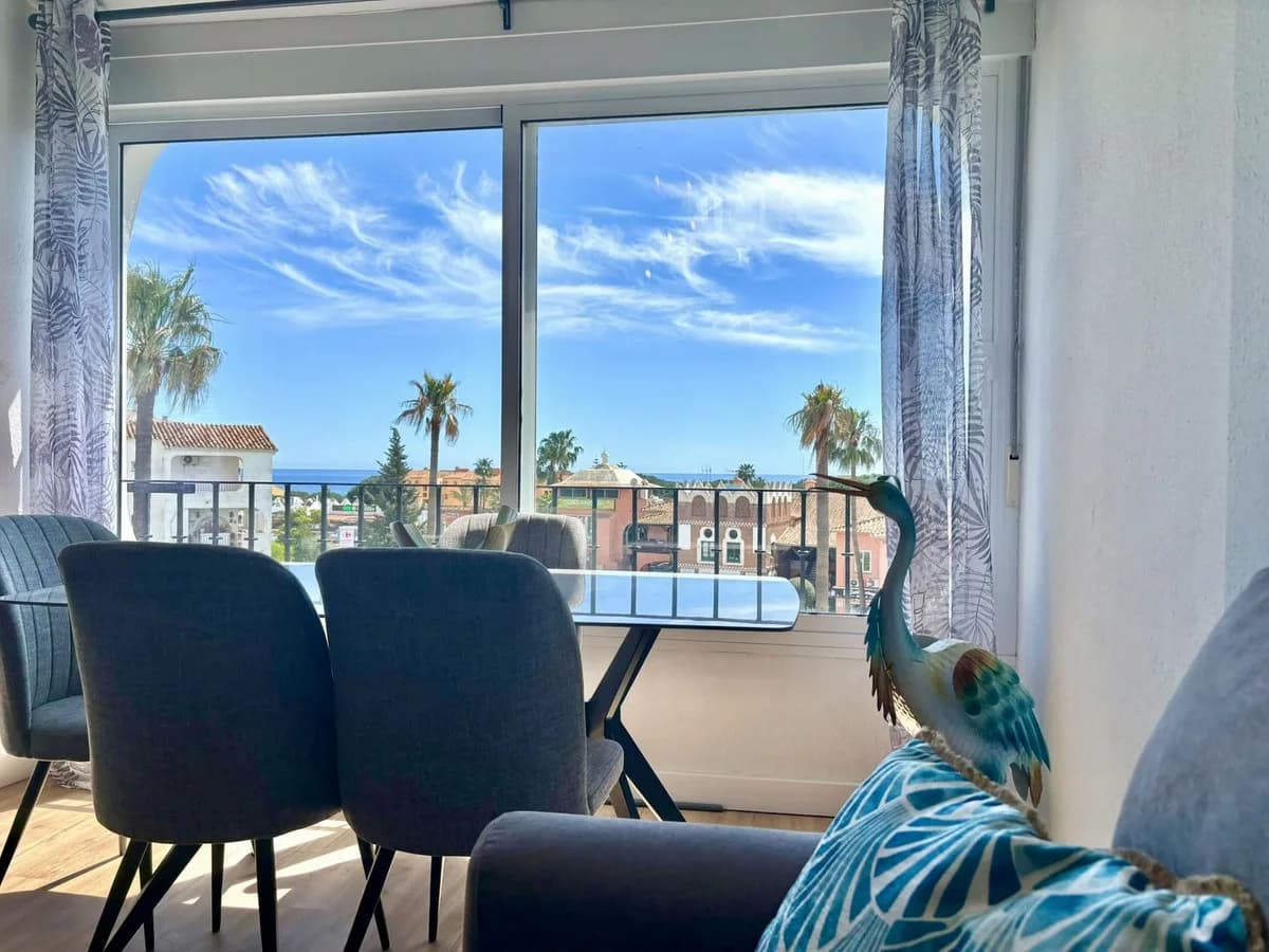 1 Bedroom Middle Floor Apartment for Sale in Calahonda, Málaga - Image 7