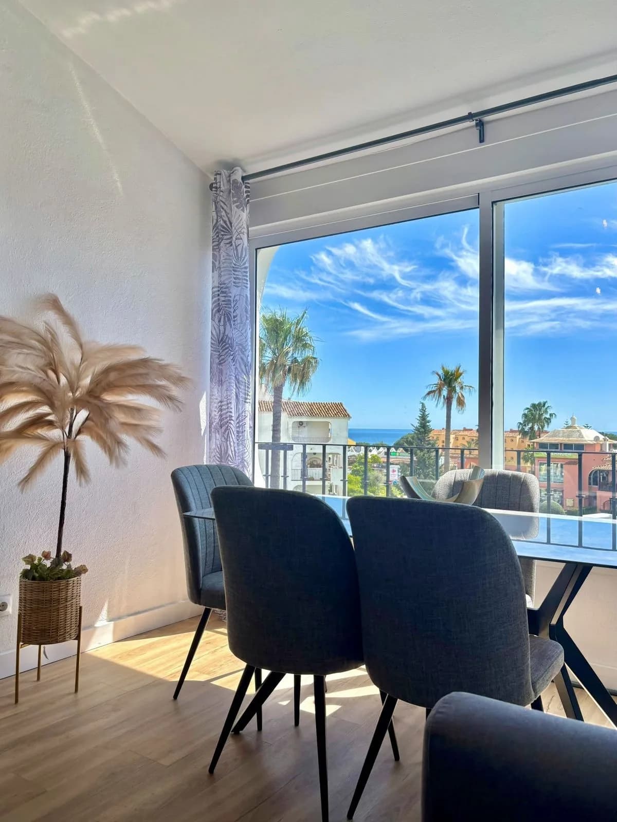 1 Bedroom Middle Floor Apartment for Sale in Calahonda, Málaga - Image 8
