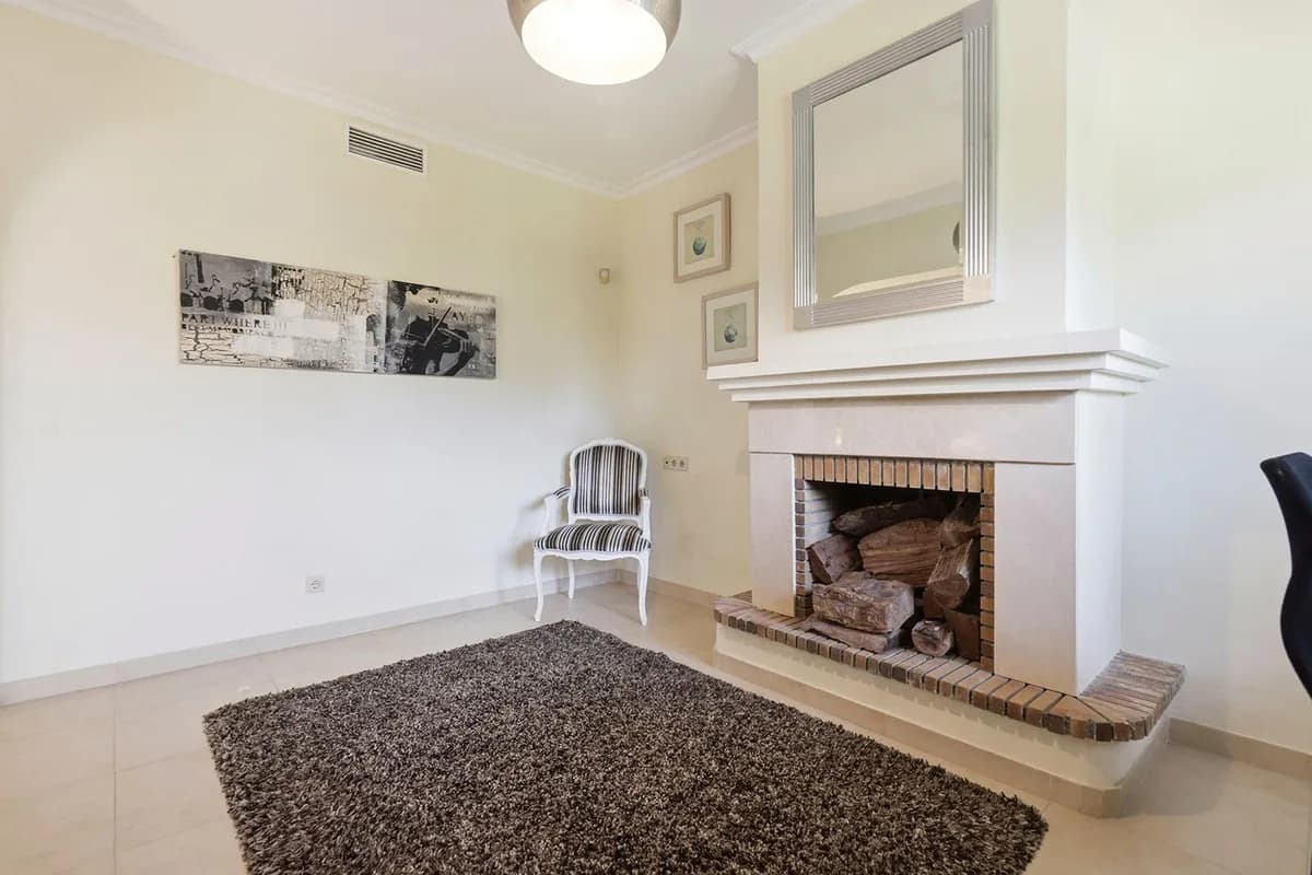 2 Bedroom Ground Floor Apartment for Sale in Estepona, Málaga - Image 8