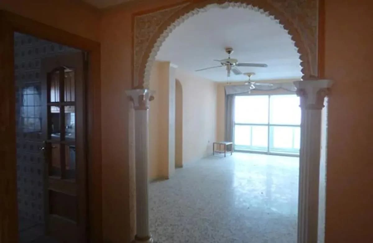 3 Bedroom Ground Floor Apartment for Sale in Estepona, Málaga - Image 2