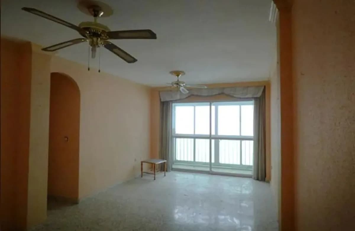 3 Bedroom Ground Floor Apartment for Sale in Estepona, Málaga - Image 3