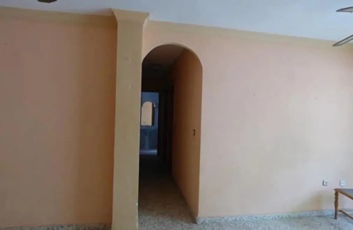 3 Bedroom Ground Floor Apartment for Sale in Estepona, Málaga - Image 5