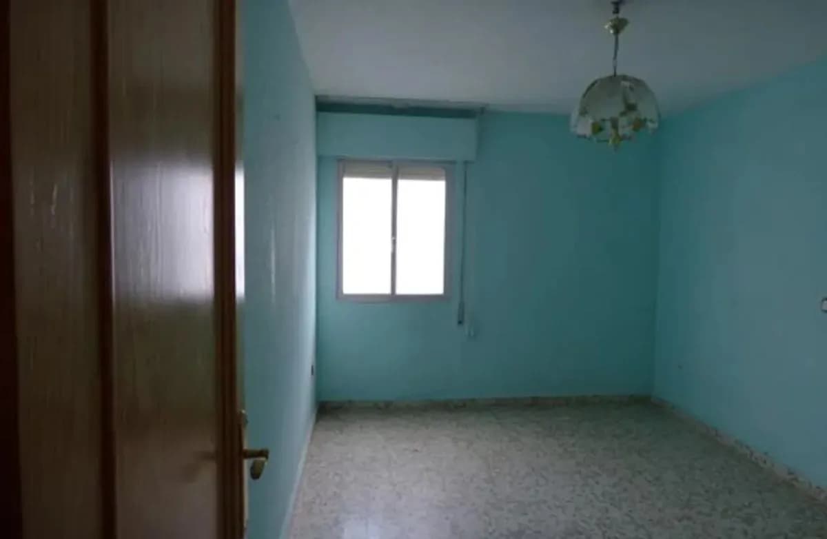 3 Bedroom Ground Floor Apartment for Sale in Estepona, Málaga - Image 8