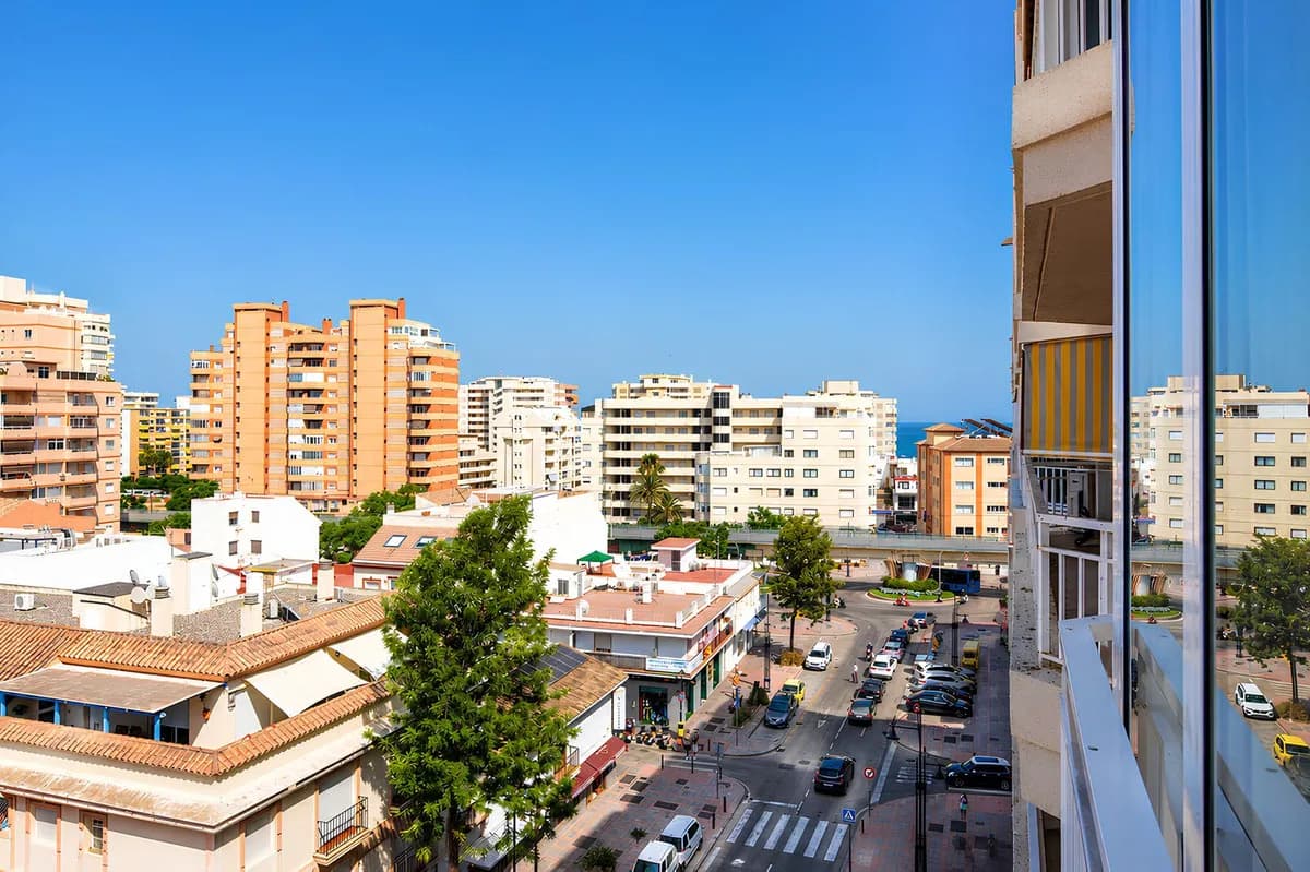 3 Bedroom Penthouse for Sale in Fuengirola, Málaga - Image 3